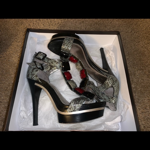 Bebe Snake print heels - Picture 3 of 8